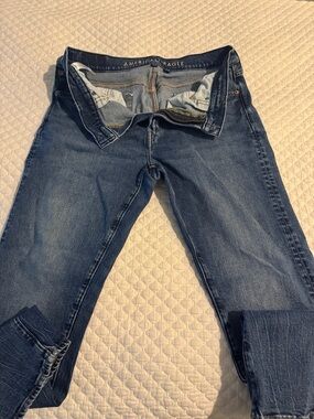 American Eagle Outfitters Women’s Dark Blue Skinny Jeans